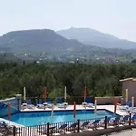 Zante View & 아파트호텔 티실리비