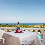 아파트호텔 Zante View & 티실리비